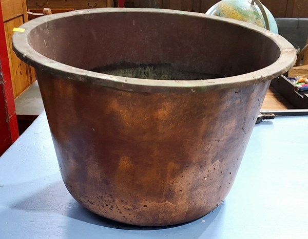 Lot 255 - LAUNDRY COPPER