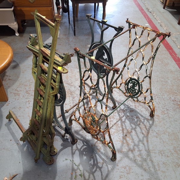 Lot 446 - TREADLE BASES