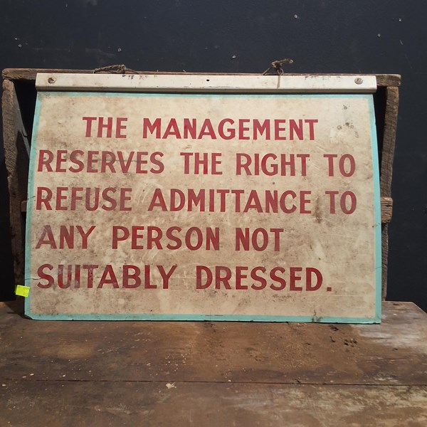 Lot 384 - SIGN