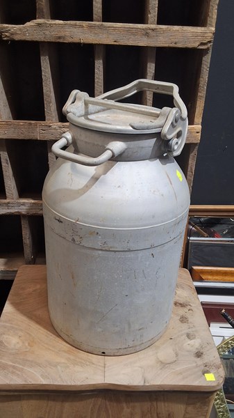 Lot 256 - MILK CAN