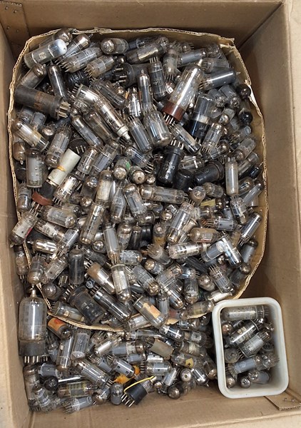 Lot 1351 - RADIO VALVES