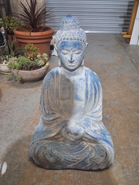 Lot 403 - STATUE