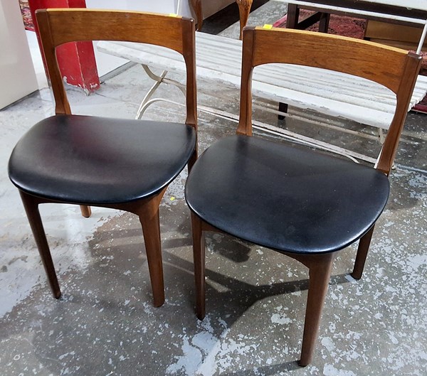 Lot 331 - DINING CHAIRS