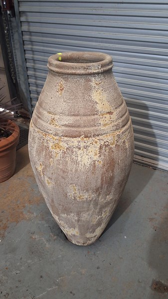 Lot 378 - URN