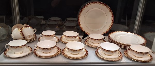 Lot 1243 - DINNER SERVICE