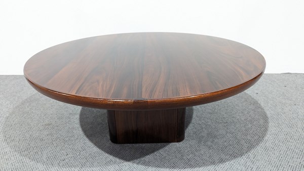Lot 4 - COFFEE TABLE