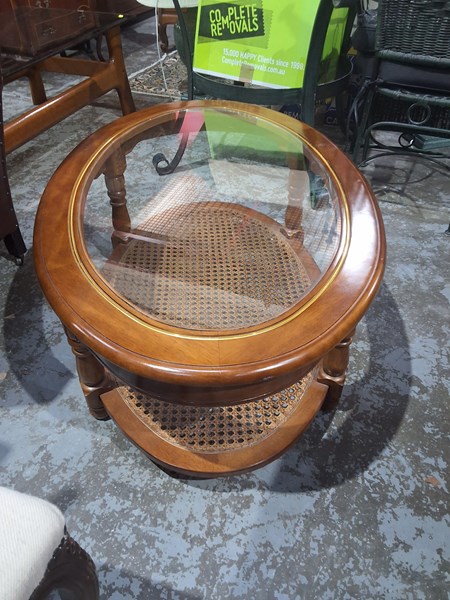Lot 151 - COFFEE TABLE