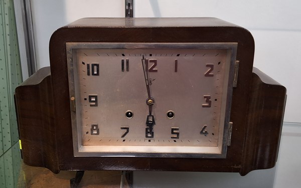 Lot 1337 - F.M.S MANTLE CLOCK