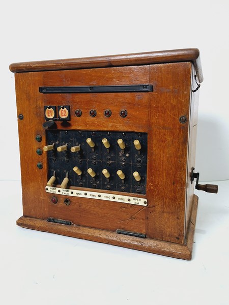 Lot 1266 - TELEPHONE SWITCHBOARD