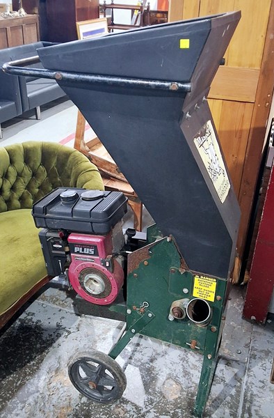 Lot 266 - WOOD CHIPPER