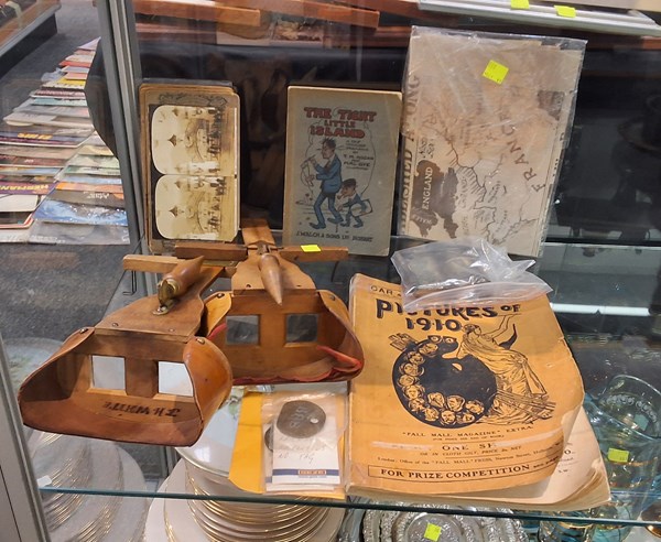 Lot 1380 - STEREOSCOPIC LOT