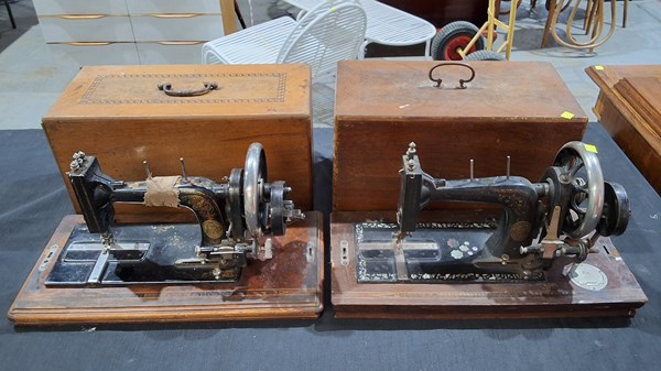 Lot 1176 - SEWING MACHINES