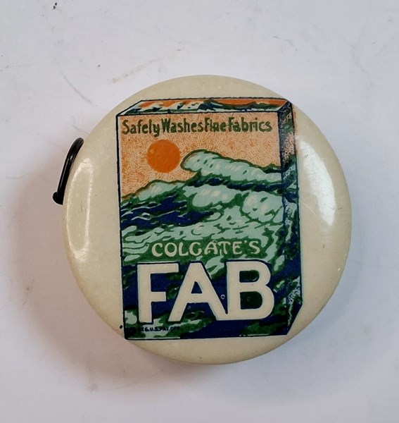 Lot 1061 - SEWING TAPE