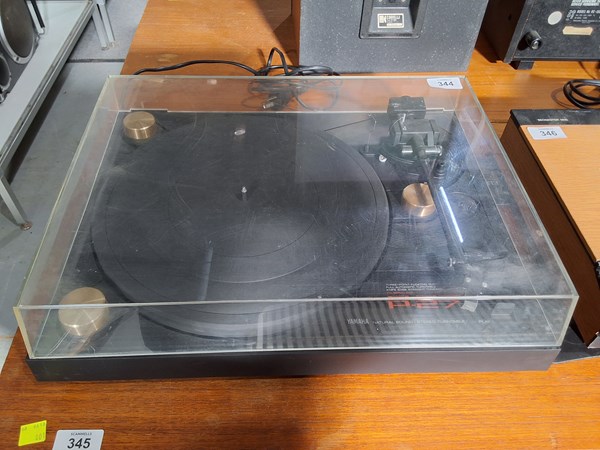 Lot 344 - TURNTABLE