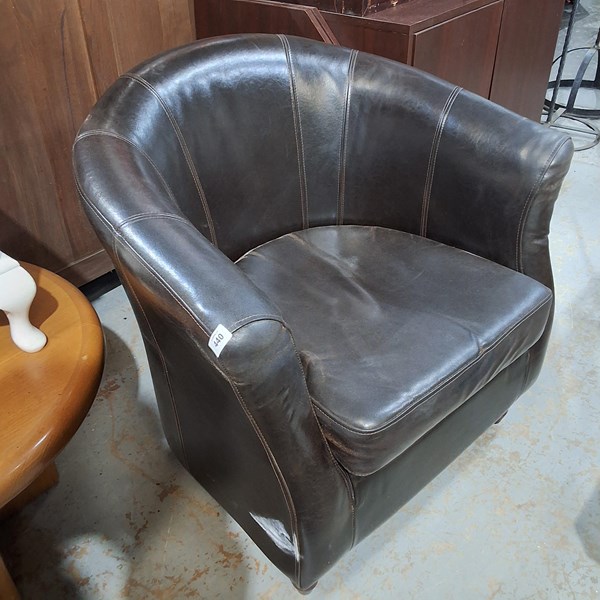 Lot 440 - TUB CHAIR