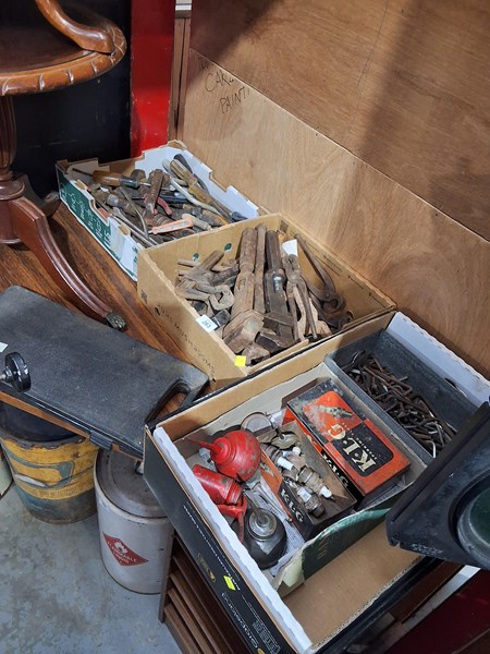 Lot 263 - TOOLS