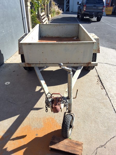 Lot 473 - TRAILER