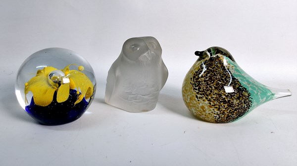Lot 1208 - GLASS PAPERWEIGHTS