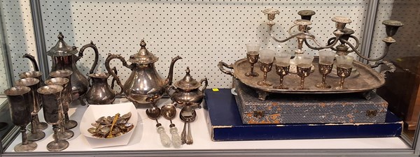 Lot 1355 - METALWARES