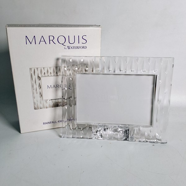 Lot 1200 - CRYSTAL PICTURE FRAME