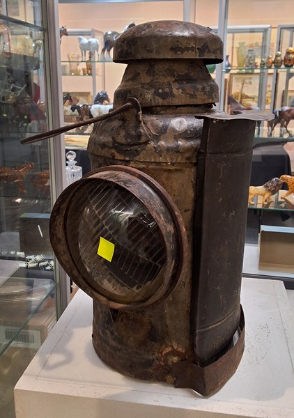 Lot 1366 - RAIL LAMP