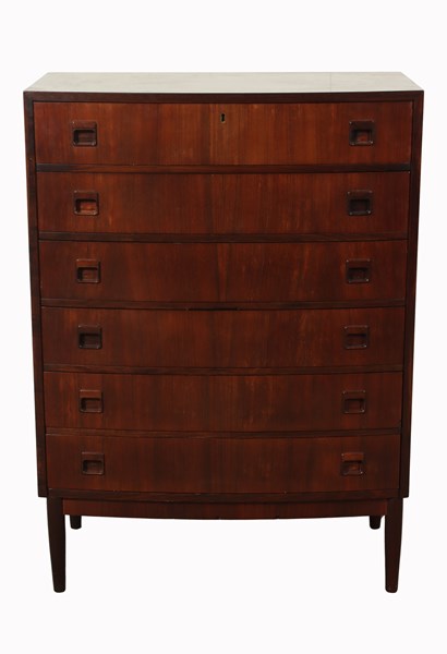 Lot 161 - TALLBOY CHEST OF DRAWERS