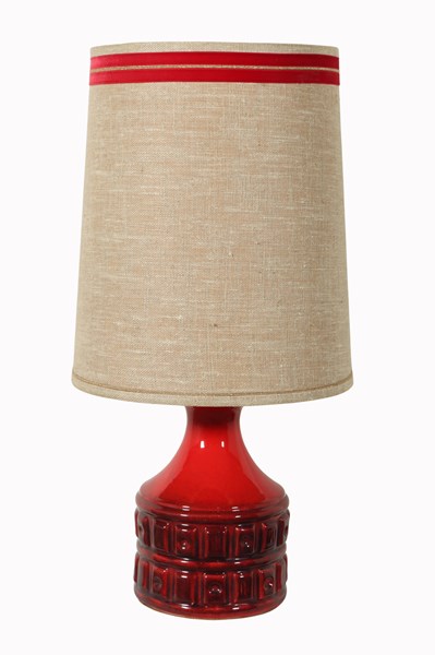Lot 111 - TABLE LAMP