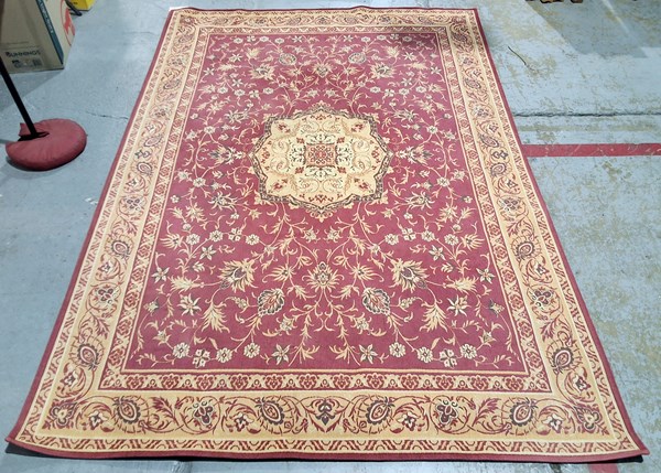 Lot 363 - FLOOR RUG