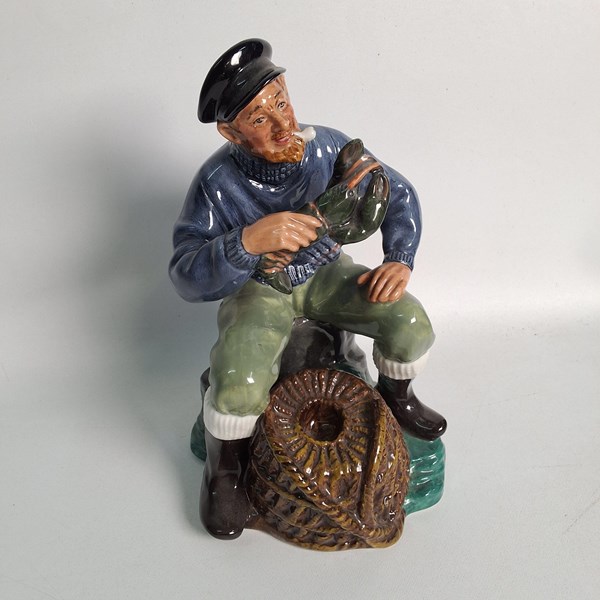 Lot 1269 - ROYAL DOULTON FIGURE
