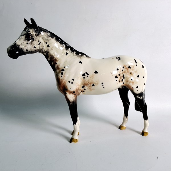 Lot 1261 - BESWICK HORSE