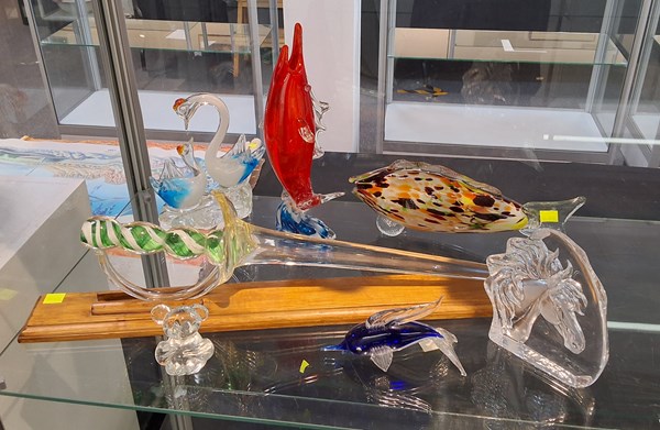 Lot 1426 - GLASS ORNAMENTS