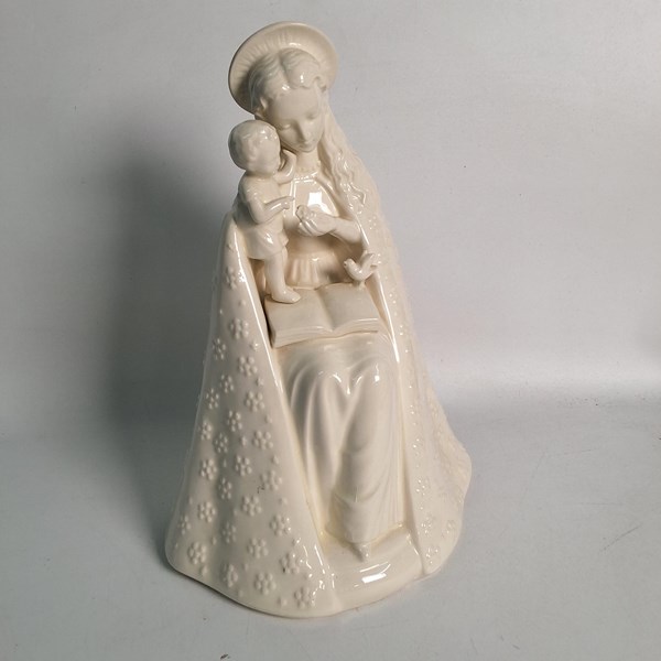 Lot 1272 - HŬMMEL FIGURINE
