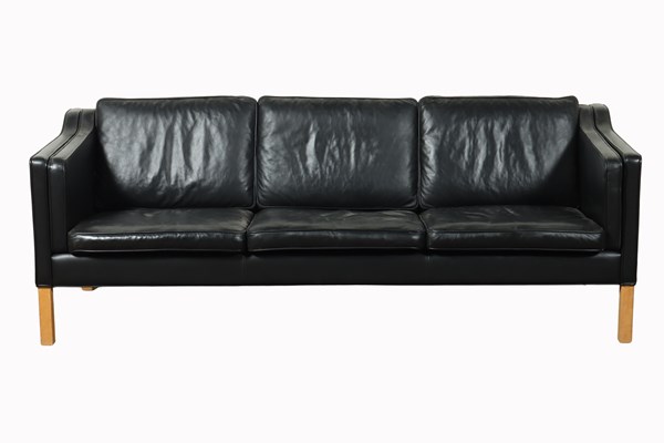 Lot 144 - DANISH LEATHER LOUNGE
