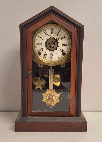 Lot 1249 - MANTEL CLOCK