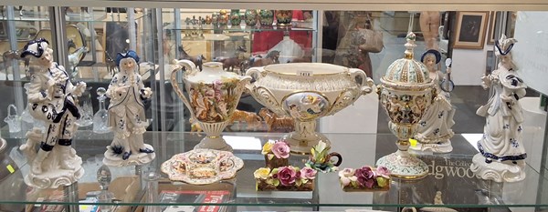 Lot 1418 - PRETTY CHINA
