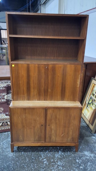 Lot 344 - BUREAU