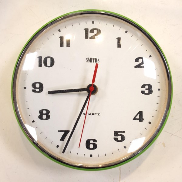 Lot 1068 - WALL CLOCK