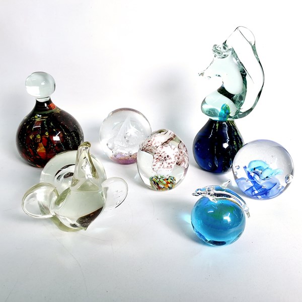 Lot 1199 - PAPERWEIGHTS