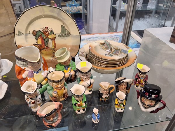 Lot 1432 - COLLECTABLE CHINA