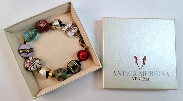 Lot 1044 - GLASS BRACELET