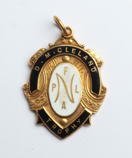 Lot 1074 - GOLD MEDAL