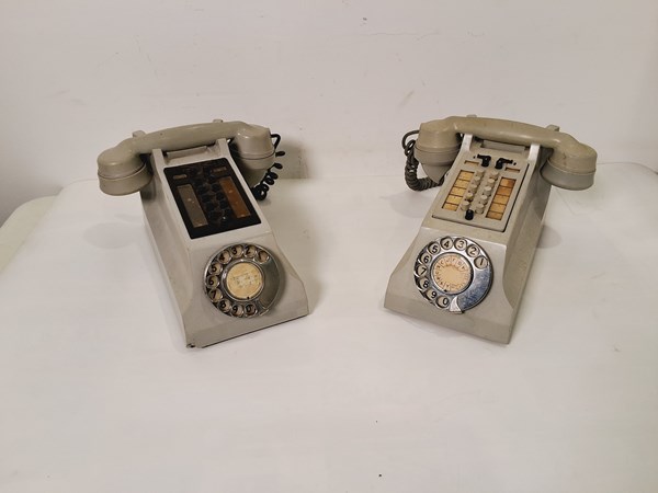 Lot 1237 - TELEPHONES