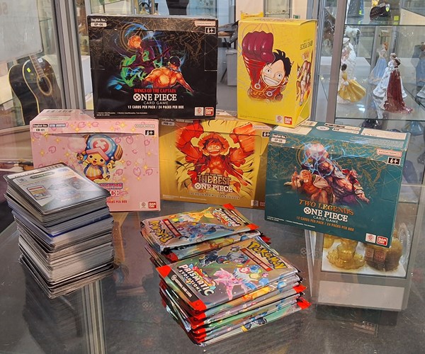 Lot 1455 - ONE PIECE & POKEMON