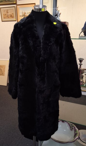 Lot 1278 - FUR COAT