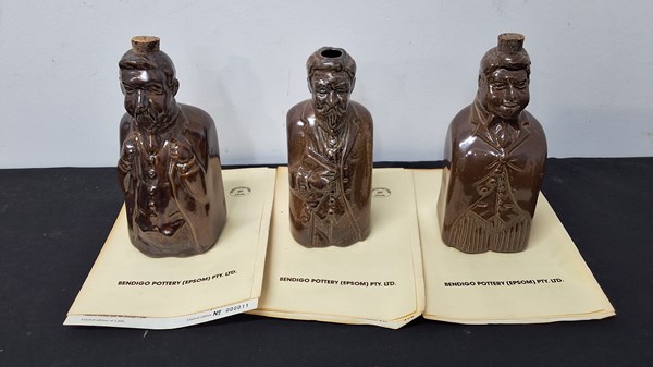 Lot 1536 - BENDIGO POTTERY