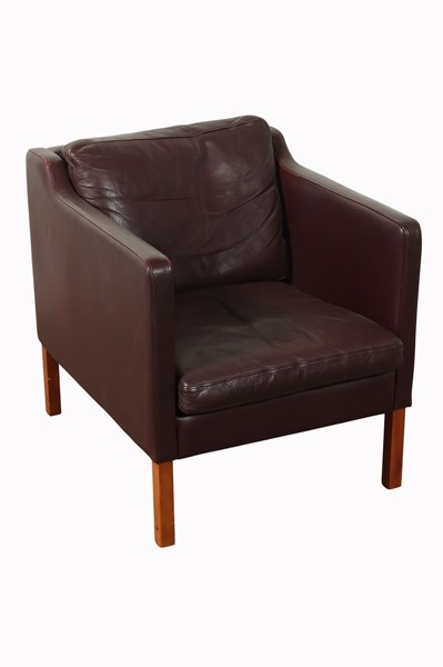 Lot 26 - DANISH CLUB CHAIR