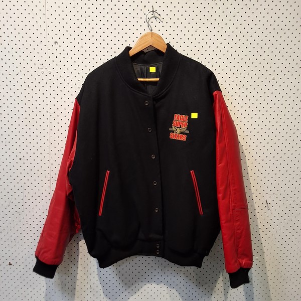 Lot 1239 - BOMBER JACKET