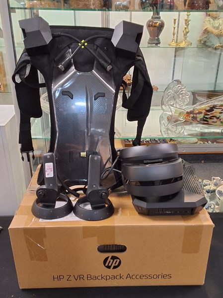 Lot 1440 - BACKPACK VR UNIT