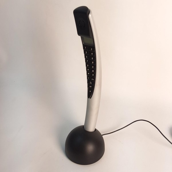 Lot 1200 - TELEPHONE