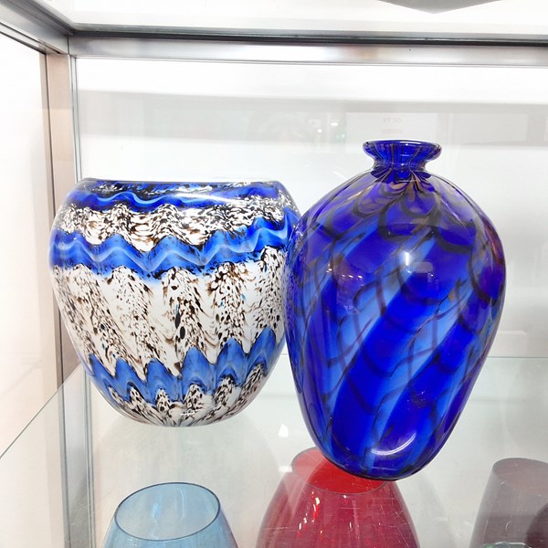 Lot 1331 - VASES